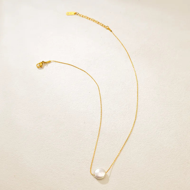 Κολιέ επιχρυσωμένο ατσάλι με επίπεδη πέρλα-NE557