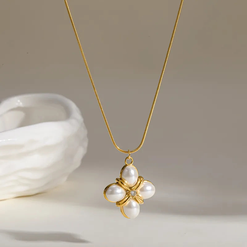 Steel flower necklace with pearls- NE673