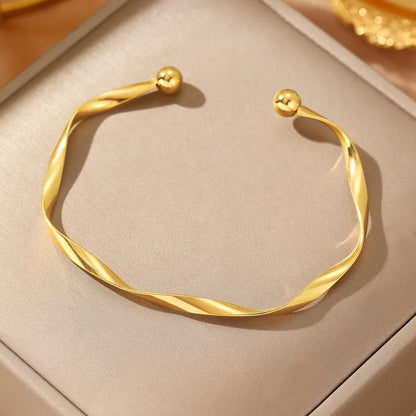 Brass gold bracelet - w377