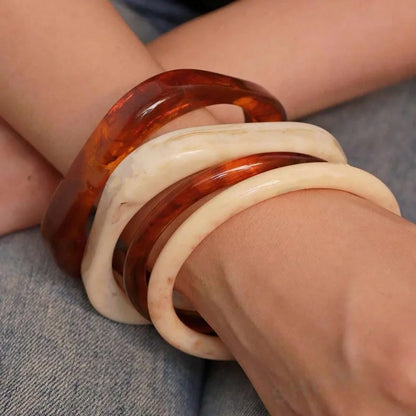 Σετ με 4 ακρυλικά βραχιόλια -BR363