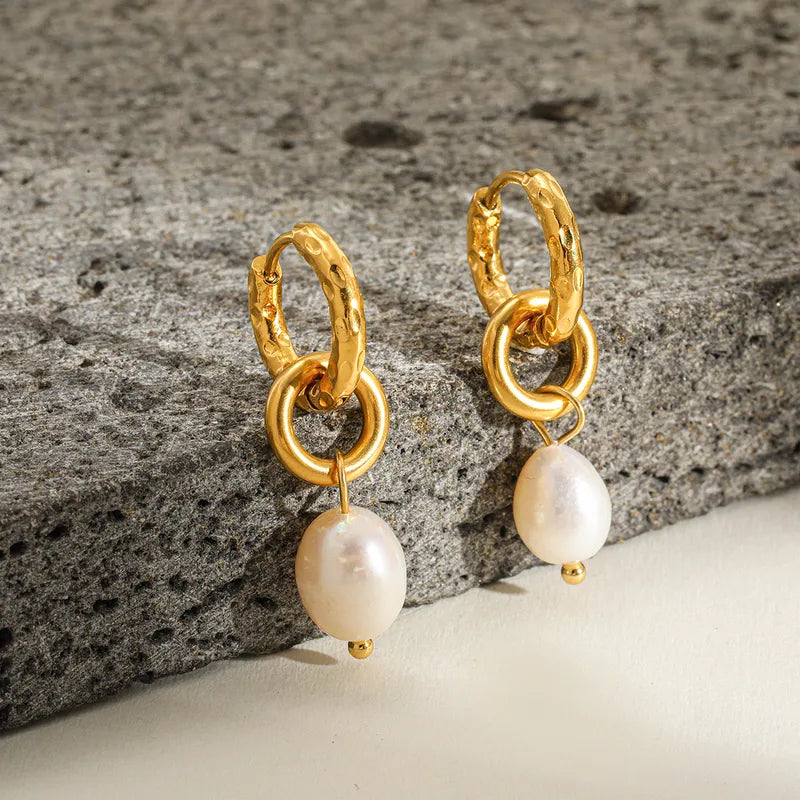 Cercei cerc din oțel placat cu aur cu perlă-EA512