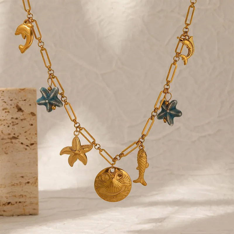 Collier en acier avec breloques - NE590