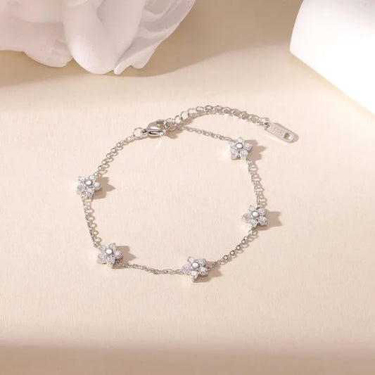 Bratara din otel argintiu cu flori stralucitoare-BR096