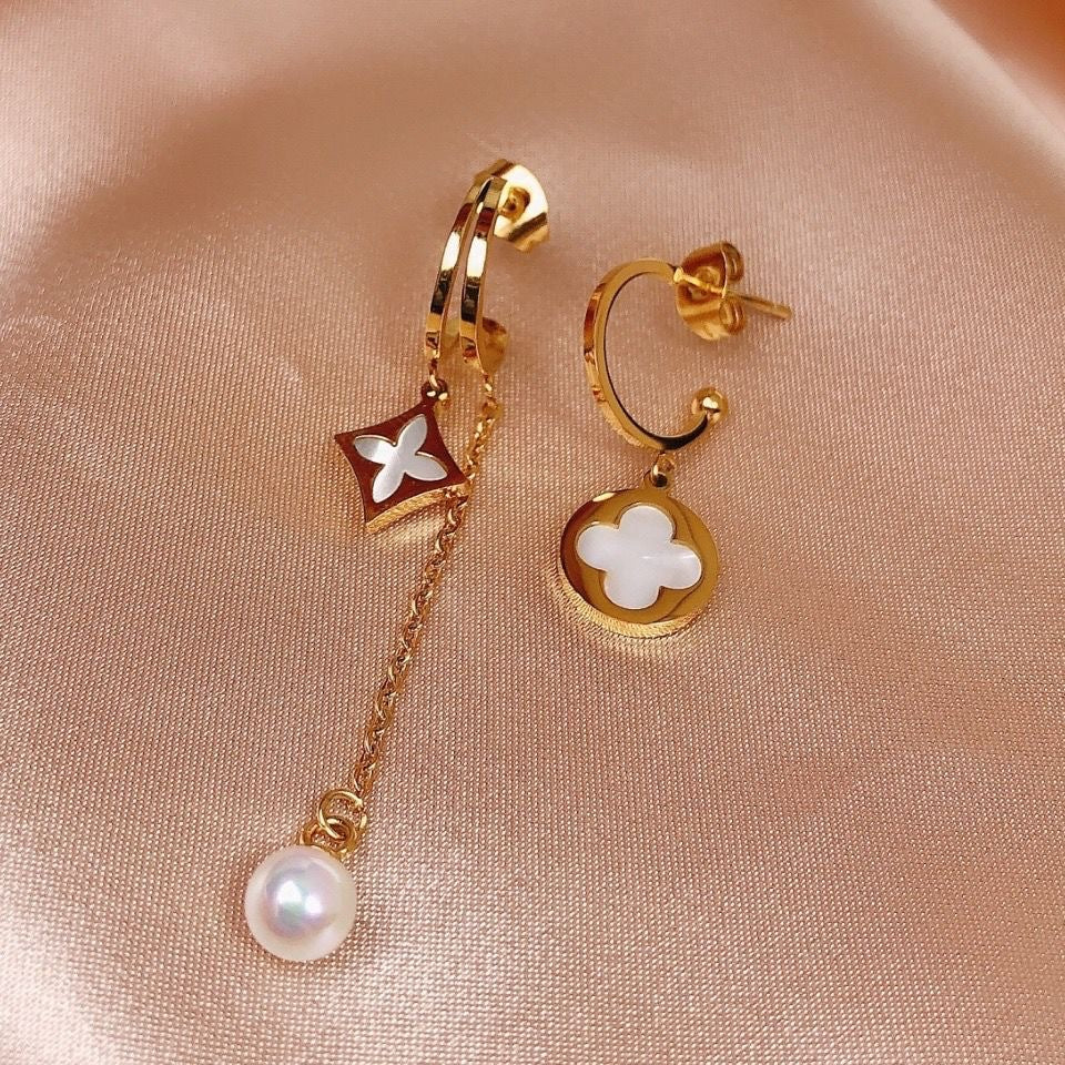 Asymmetric earrings with two different designs-EA640