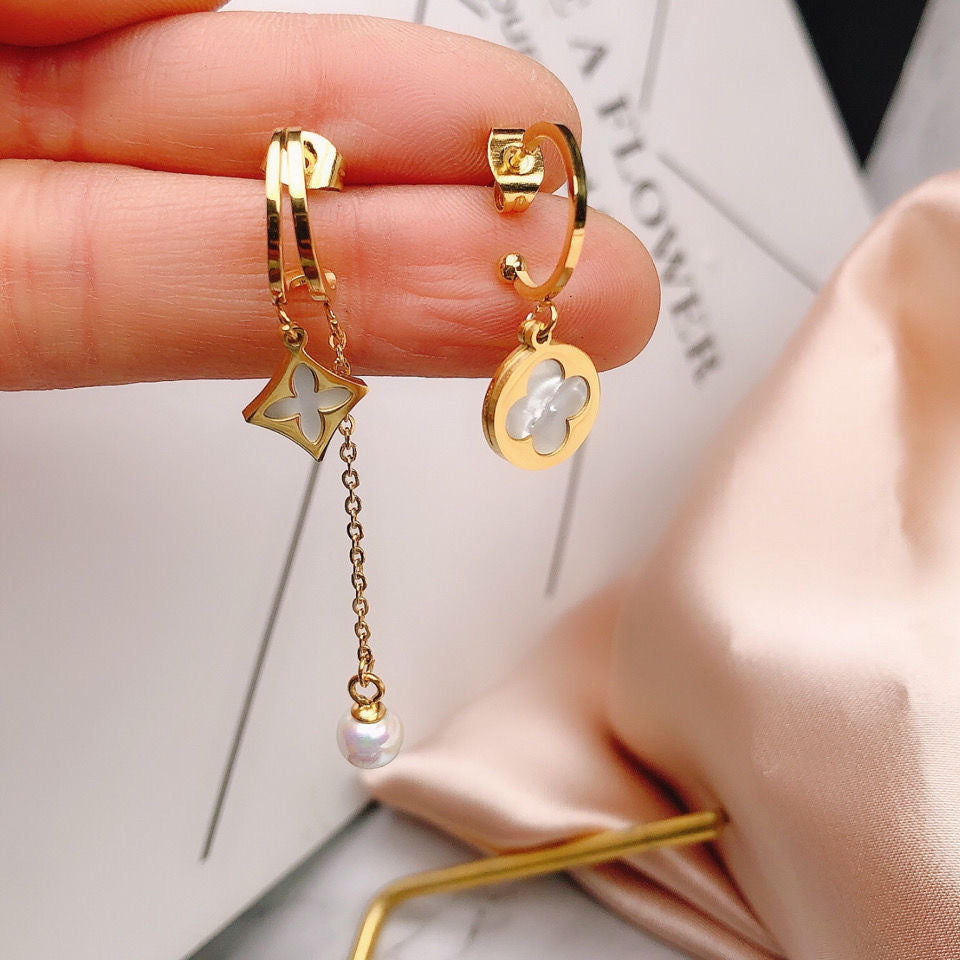 Asymmetric earrings with two different designs-EA640