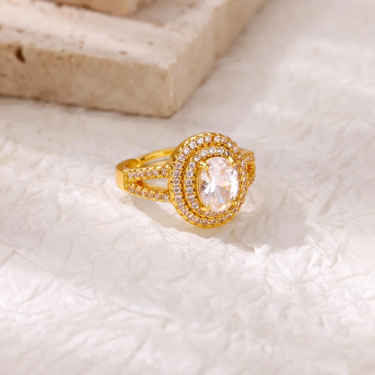 Ring gold steel with large rhinestones-r114