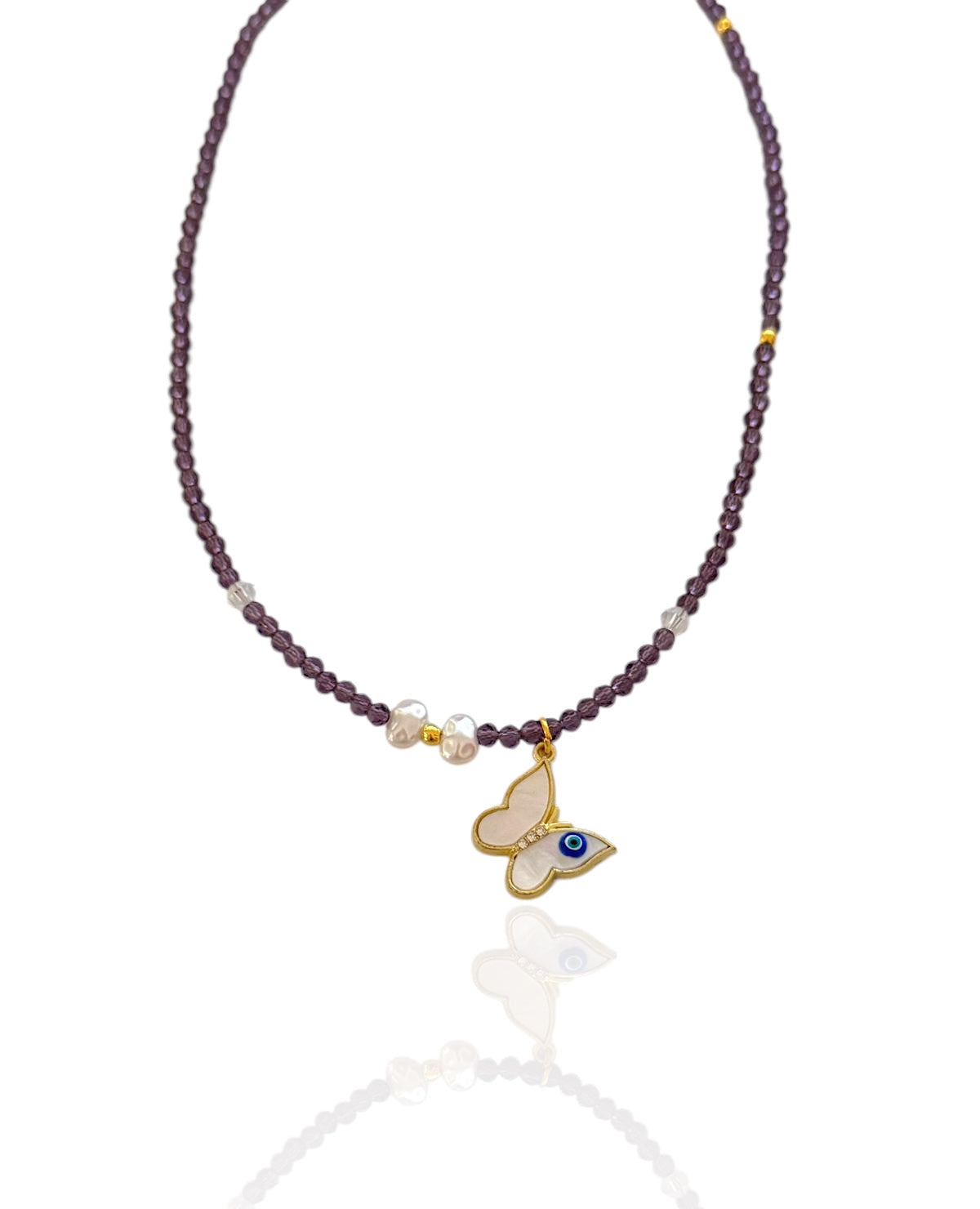 Necklace with lilac beads and butterfly pendant - ne369