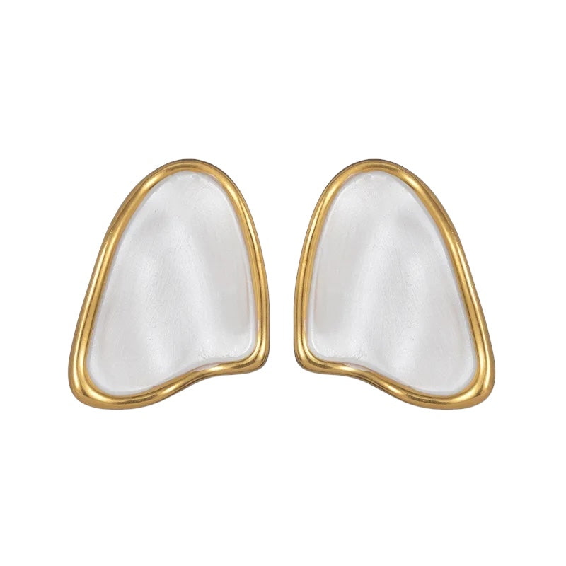 Earrings of flat white -ea641