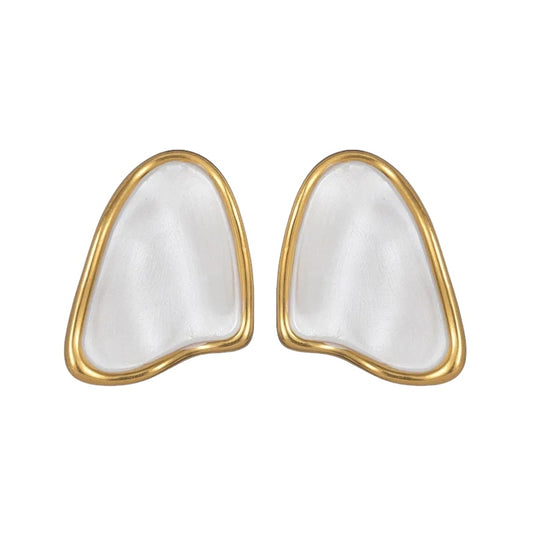 Earrings of flat white -ea641