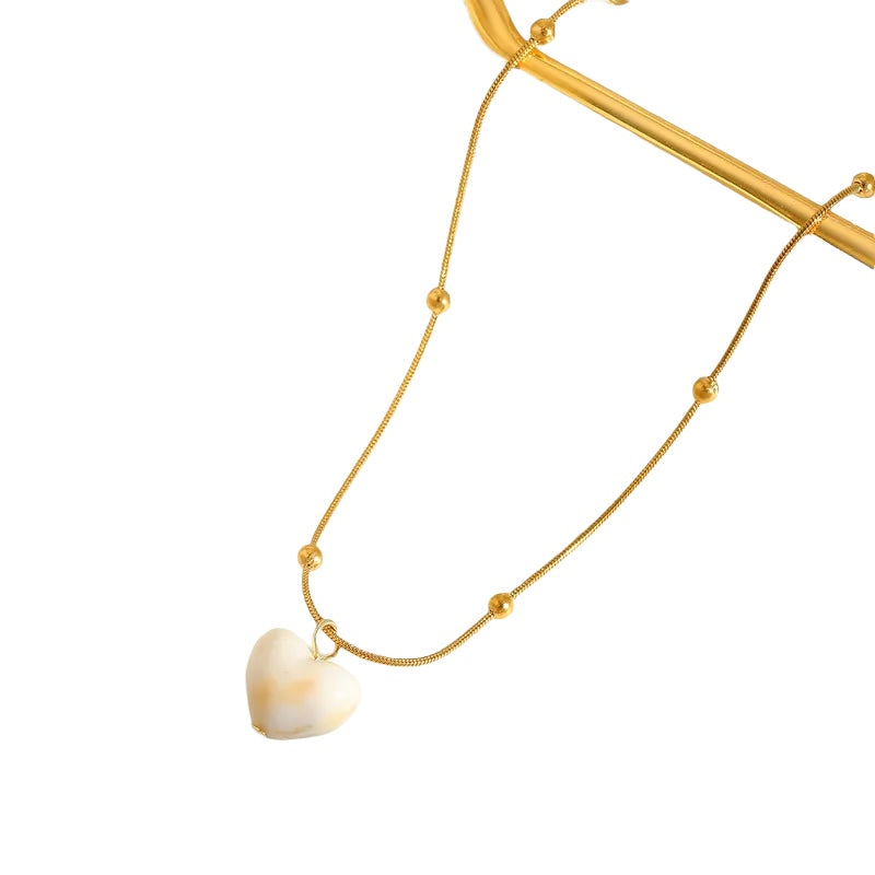 Steel necklace with heart - ne431