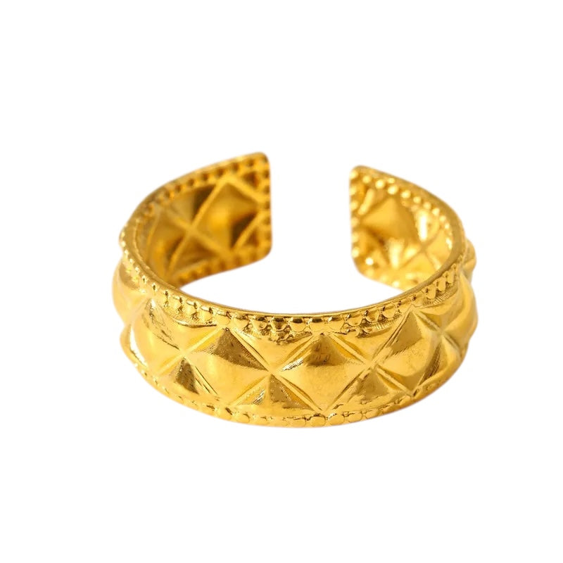 Ring of steel gold - R139