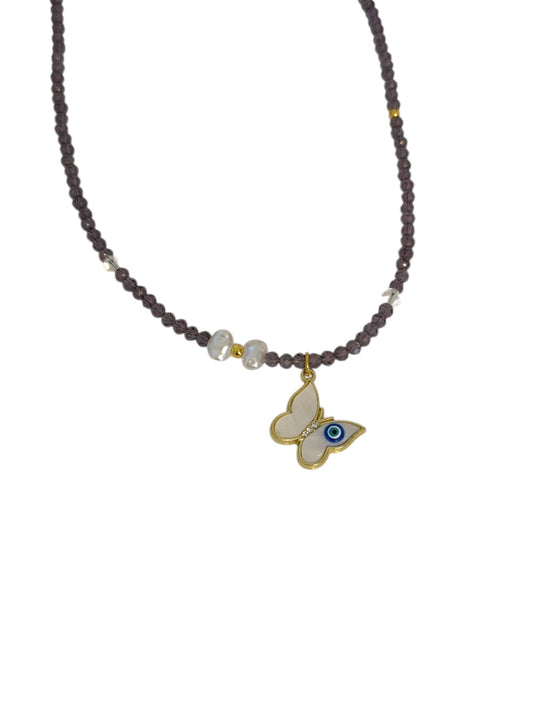 Κολιέ με μωβ χάντρες και πεταλούδα - w656