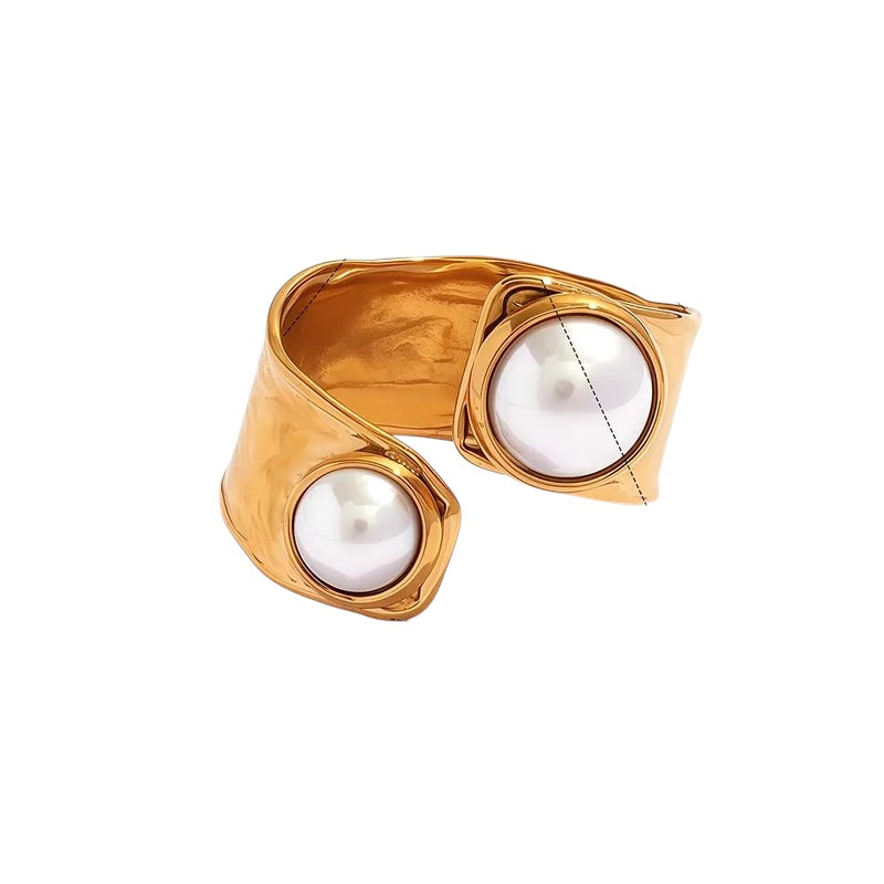 Gold stainless steel ring with 2 pearls - R049