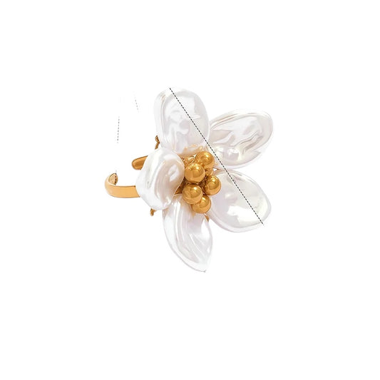 Anillo de acero con flor blanca - R266
