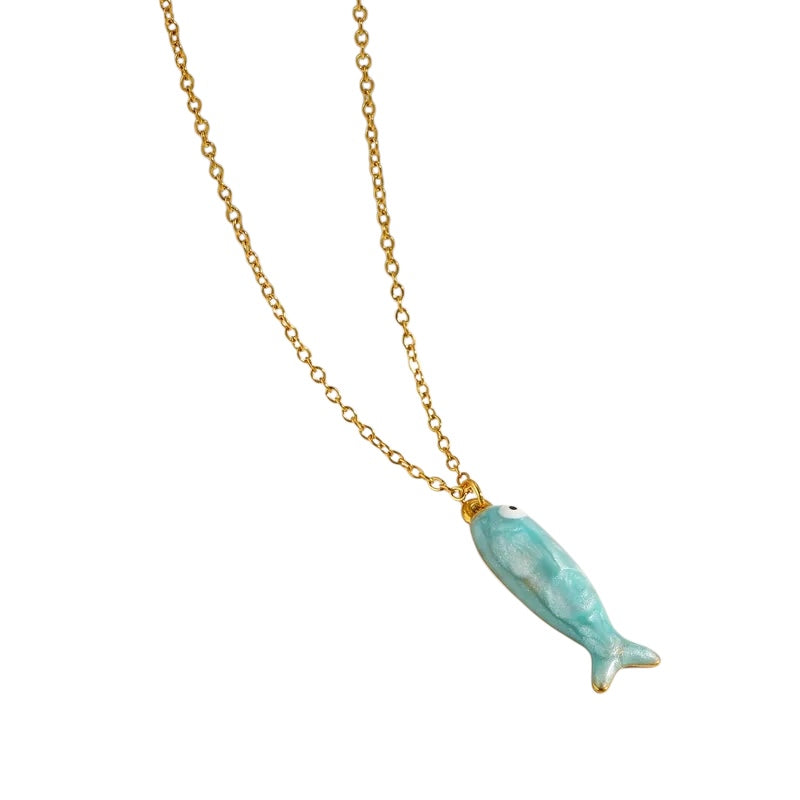 Stahlhalskette mit blauem Fisch – NE581