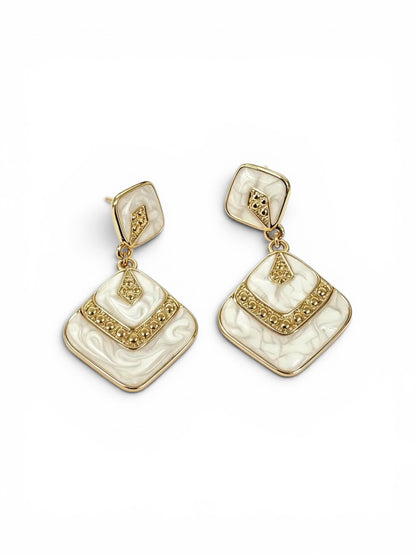 Steel earrings with white resin hearts - EA030