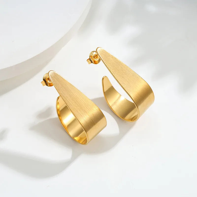 Boucles d'oreilles en acier doré mat - EA781