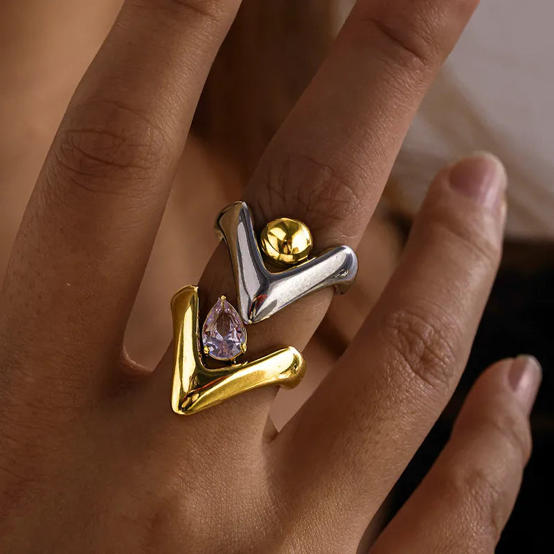 Inel din oțel cu sferă aurie-R247