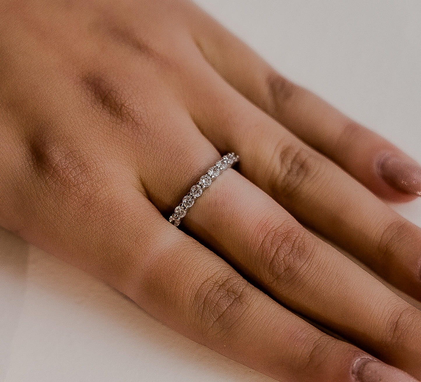Wedding ring with circular zircons - R026