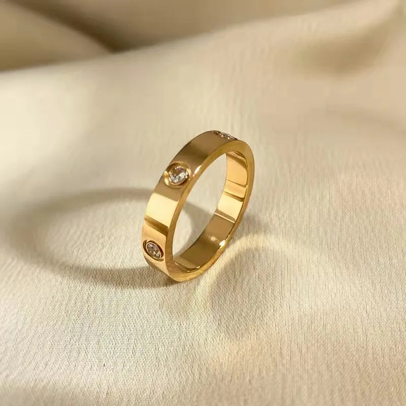 Δαχτυλίδι ατσάλινο χρυσό ολόβερο με zircon - R017