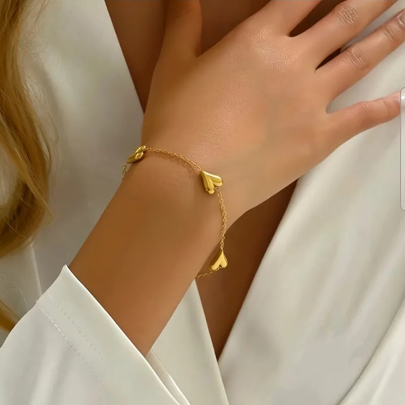 Βραχιόλι επιχρυσωμένο ατσάλι με καρδιές-BR117