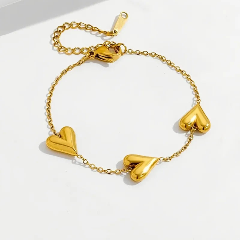Βραχιόλι επιχρυσωμένο ατσάλι με καρδιές-BR117