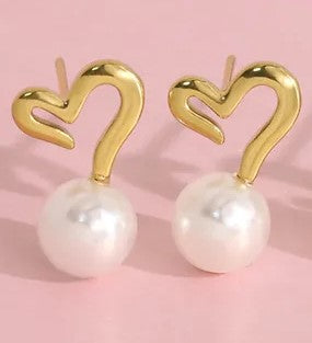 Σκουλαρίκια επιχρυσωμένο ατσάλι καρδιά με πέρλα-EA625