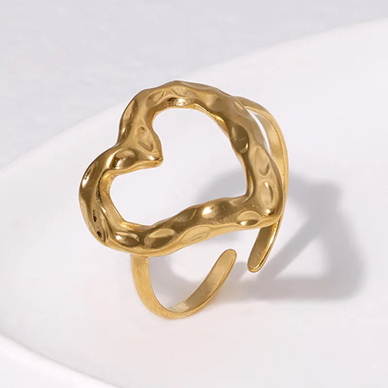 Δαχτυλίδι ατσάλινο με χρυσή καρδιά - R012