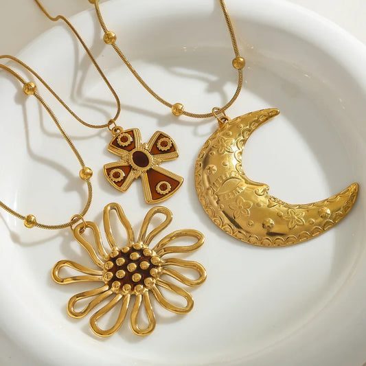 Colier Luna din oțel placat cu aur-NE124