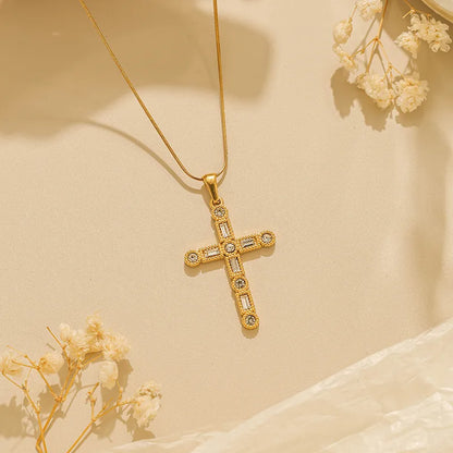 Κολιέ επιχρυσωμένο ατσάλι με σταυρό και zircon-NE437