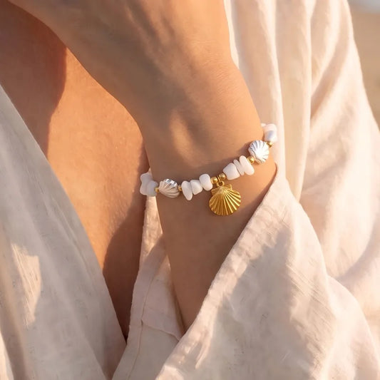 Steel bracelet with white flowers - BR255