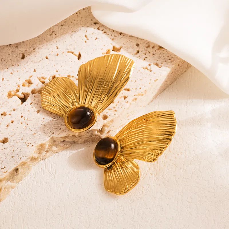 Σκουλαρίκια ατσάλι σε σχήμα πεταλούδα με καφέ πέτρα-EA099