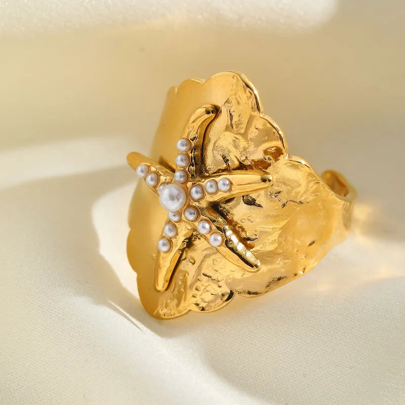 Inel din oțel placat cu aur cu stele de mare și perle-