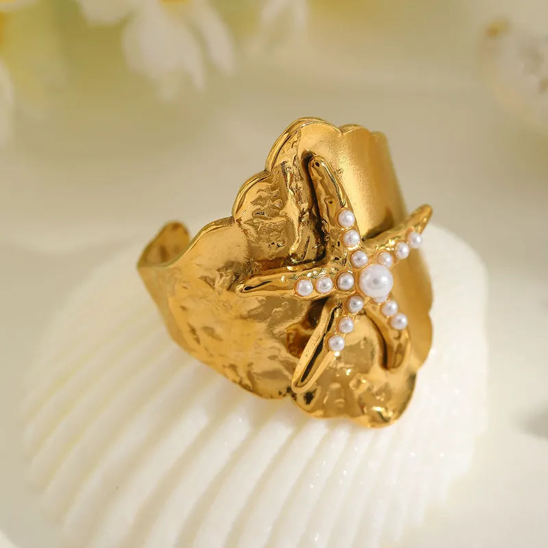 Inel din oțel placat cu aur cu stele de mare și perle-