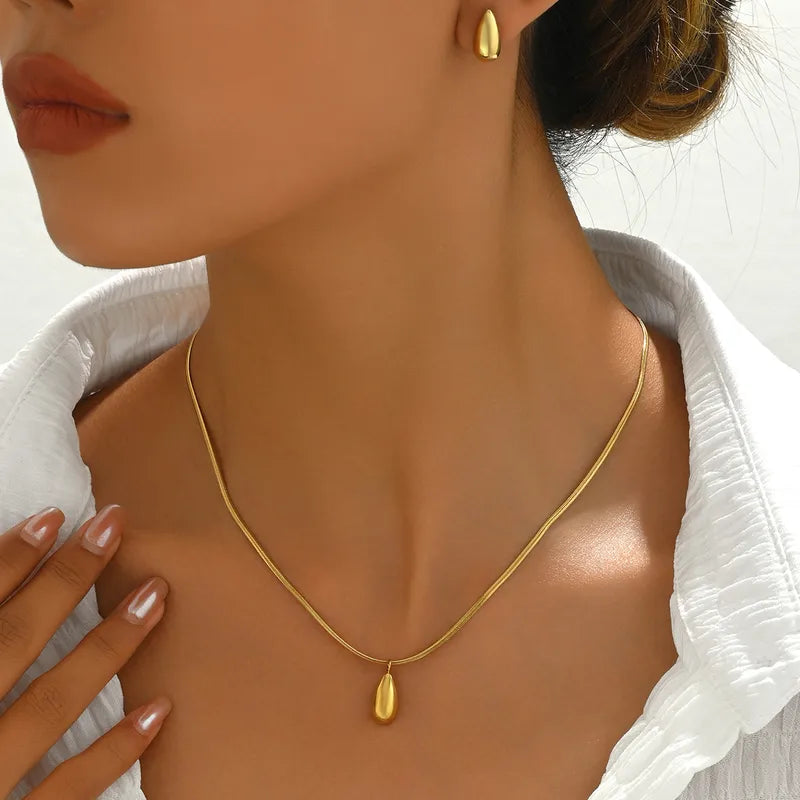 Gold-plated necklace with golden drop-Ne155