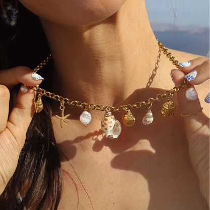 Κολιέ επιχρυσωμένο ατσάλι με κοχύλια - NE684