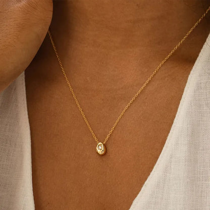 Necklace gold steel tear with rhinestones-ne037