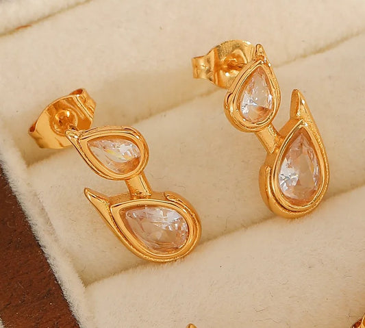 *Cercei din otel placat cu aur cu pietre lacrima-EA553