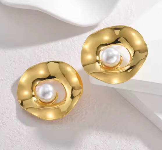 Earrings Gold Plated Open Circle with Perla-EA494