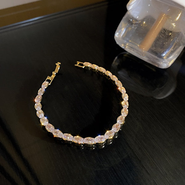 Bracelet with zircon and base in gold - br030