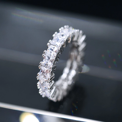 Band ring with squared zircons - R101