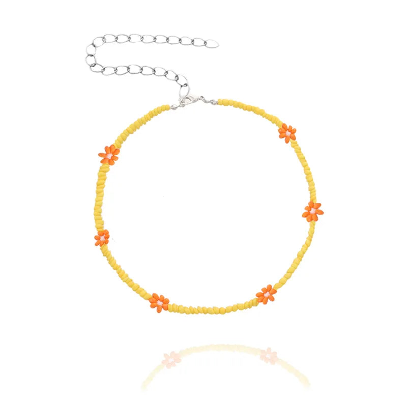 Necklace with daisies - ne429